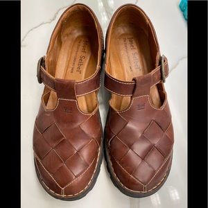 Josef Seibel “The European Comfort Shoe” women